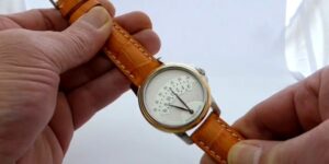 Nienaber B&uuml;nde Retro 2 retrograde watch review