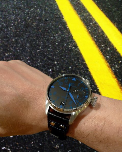 iwc big pilot wrist shot