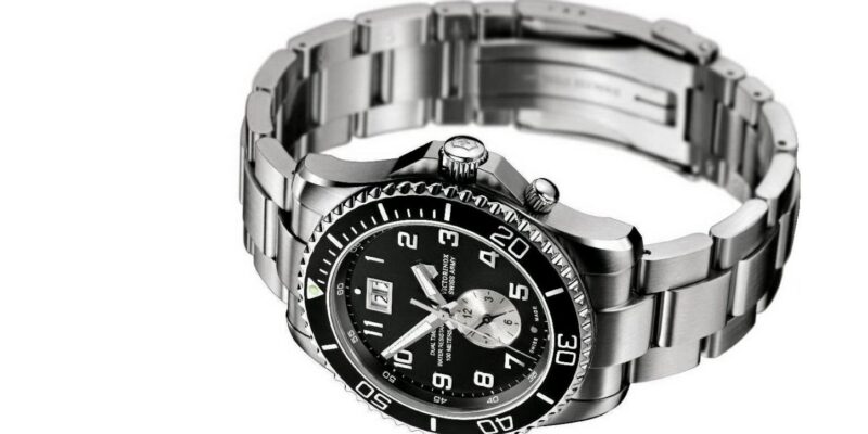 Victorinox Swiss Army Maverick GS Dual Time GMT quartz watch