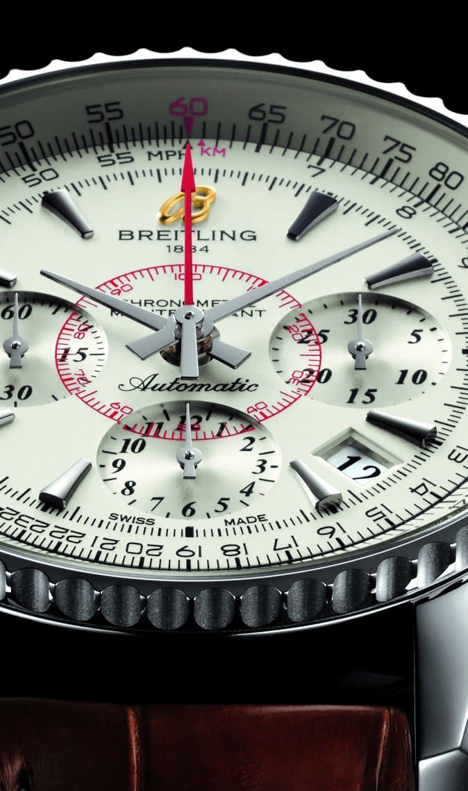 Breitling Montbrillant 01 Chronograph limited edition in stainless steel (detail, crown and bezel)
