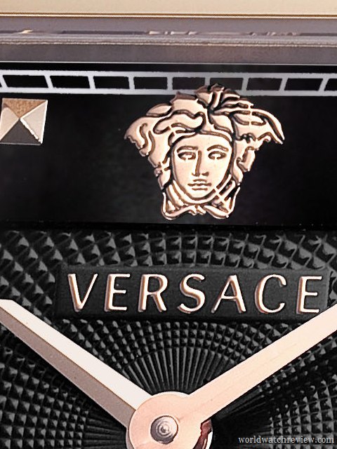 Versace Reve Carre Quartz Ladies (black mother-of-pearl dial, detail)