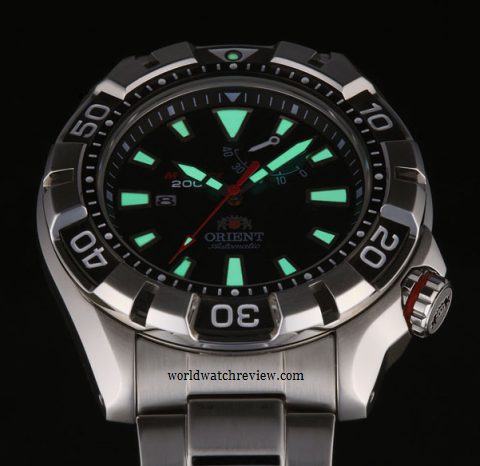 Orient M-Force 200M Automatic diving watch (front view, night, lume glowing)