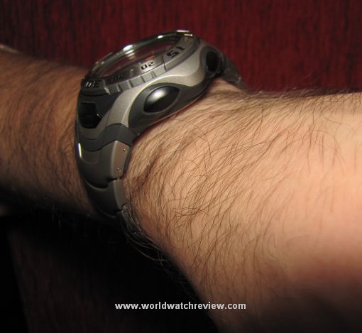 Casio Sea Pathfinder in Titanium SPF-60D-7AVER wrist shot: plastic pushers