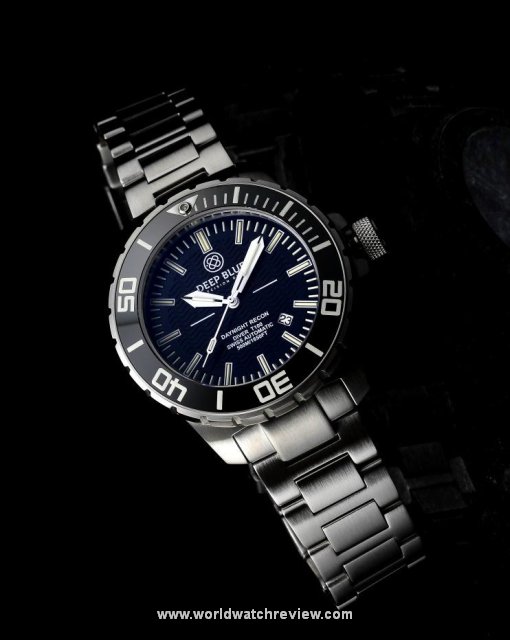 Deep Blue Daynight Recon 500M (black dial)