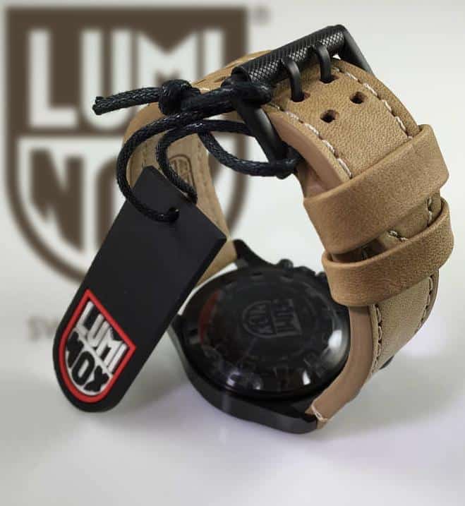 Luminox Atacama Field Day-Date 1945 Quartz (Beige leather strap with rivets and contrasting stitching)