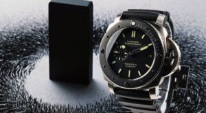 Panerai Luminor Submersible 1950 Amagnetic Titanium (Ref. PAM389) automatic watch