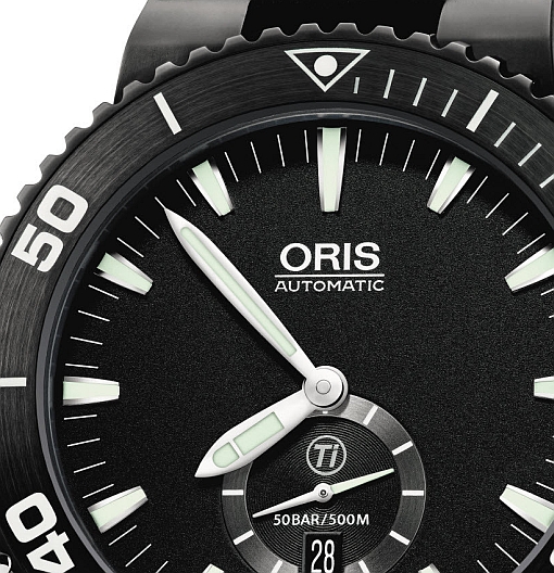 Oris Aquis Small Seconds DLC (black dial and ceramic bezel)