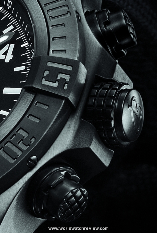 Breitling Super Avenger Military (crown and chronograph push-pieces)