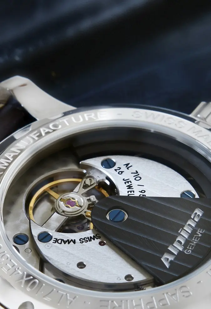 Alpina Alpiner Manufacture Caliber AL-710 (sapphire case back)