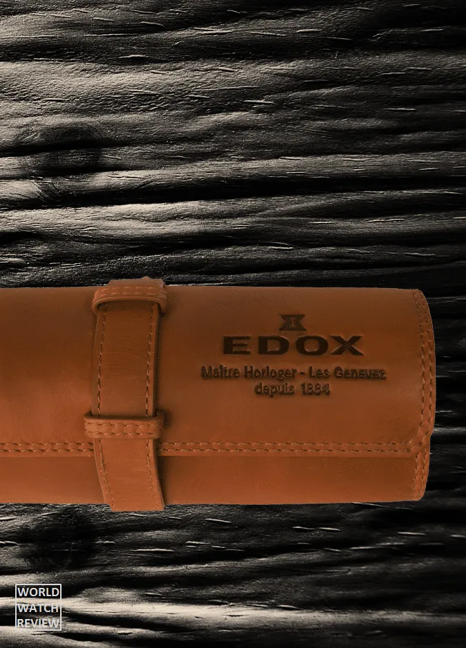 Edox Skydiver Date Aged Steel (travel pouch)