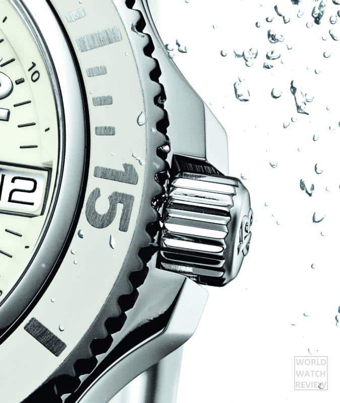 The setting crown is comfortable enough